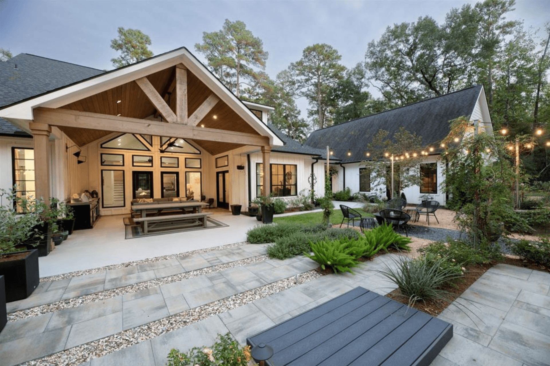 Outdoor Kitchens installation example 2 by Greystone Landscapes in Houston, TX